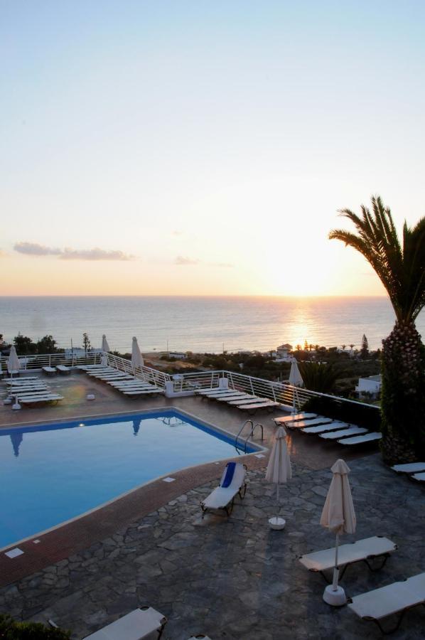 Hersonissos Village Hotel & Bungalows Eksteriør bilde